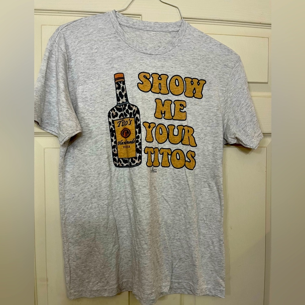 Size large, Bella canvas shirt